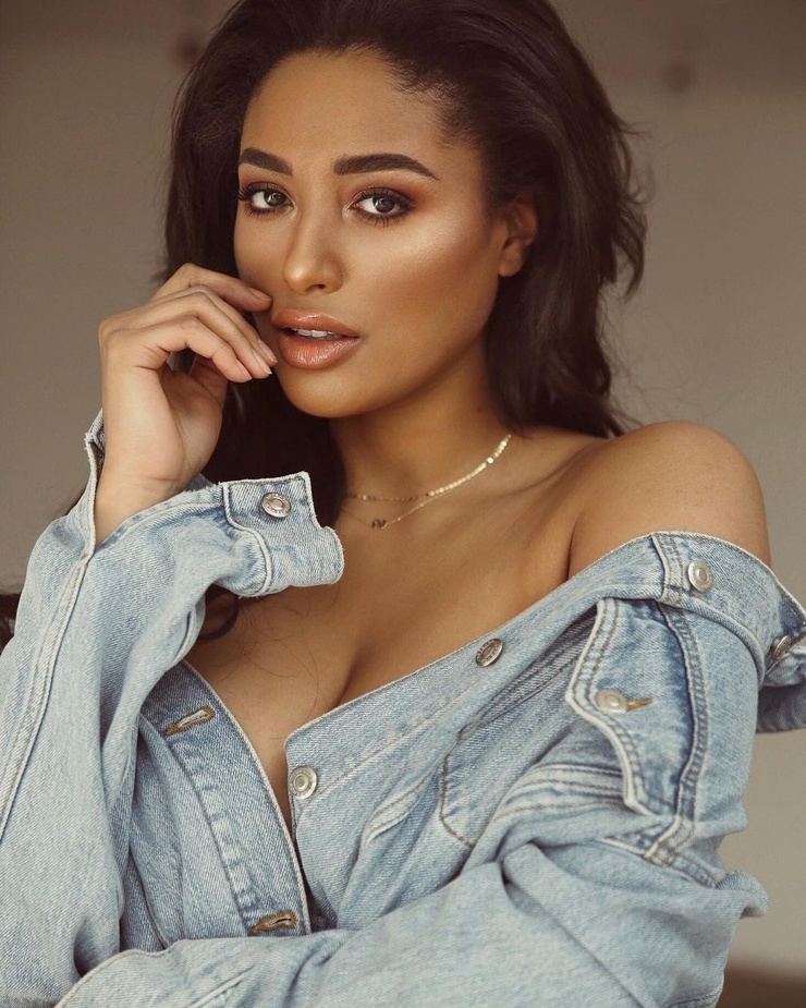 Shirin Olivia