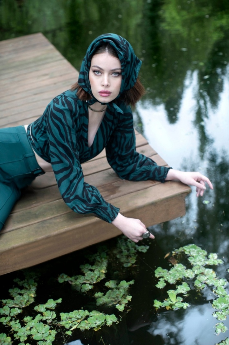 Lara Wolf Model