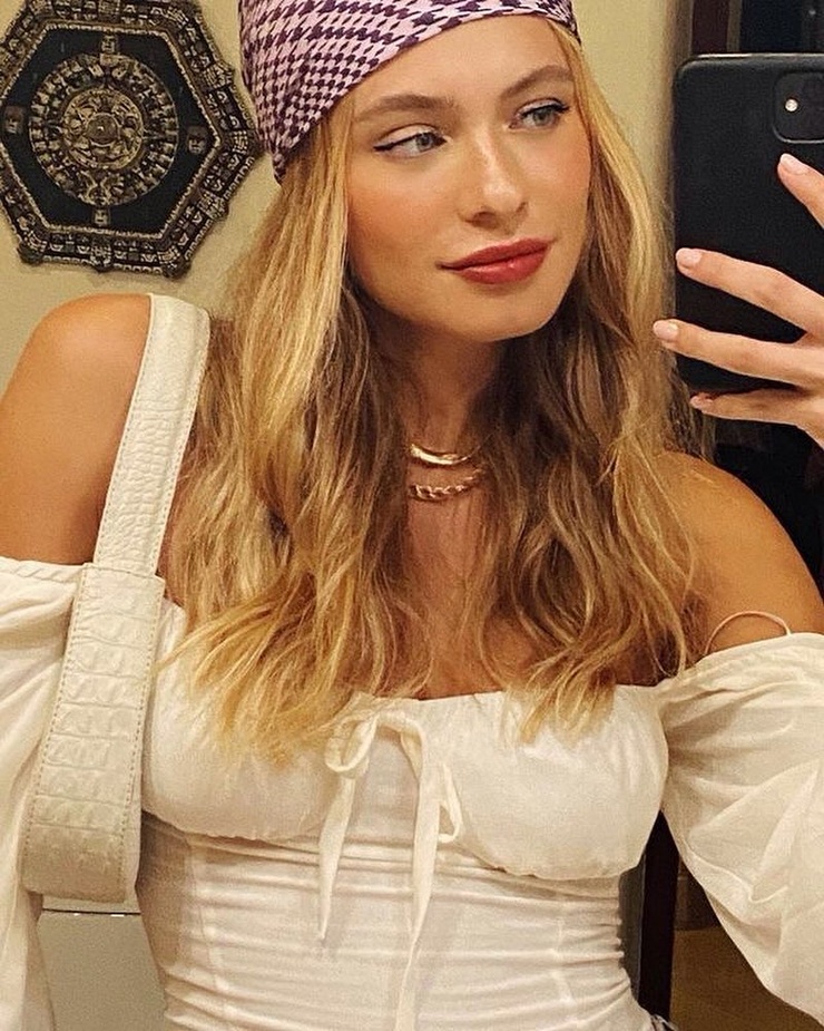 Laís Oliveira I