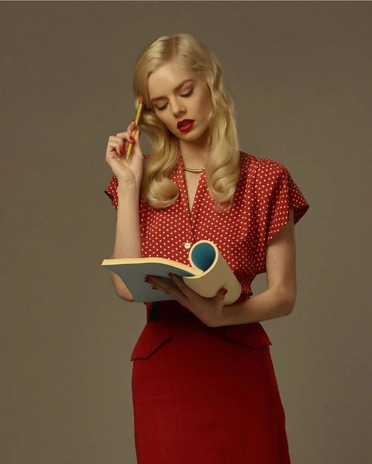 Samara Weaving Samara Weaving