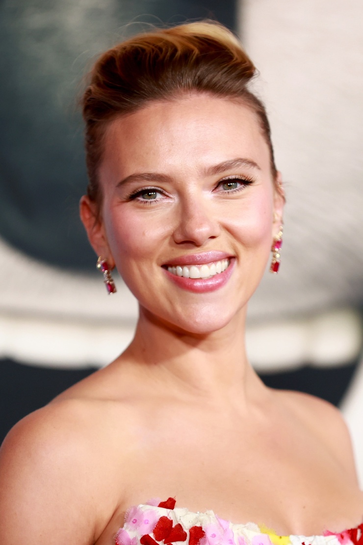 Scarlett Johansson Scarlett Johansson