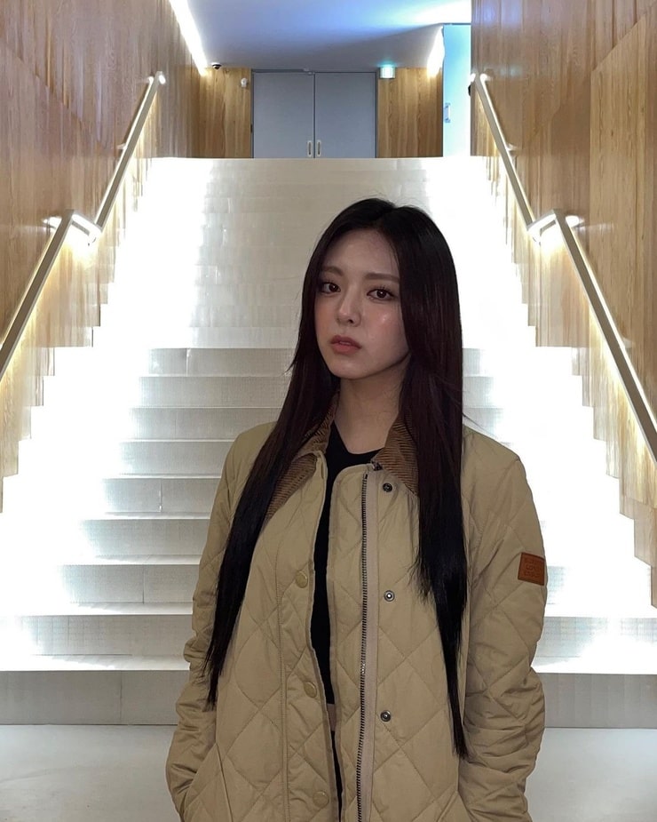 Yuna (ITZY)