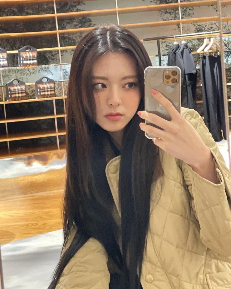 Yuna (ITZY)