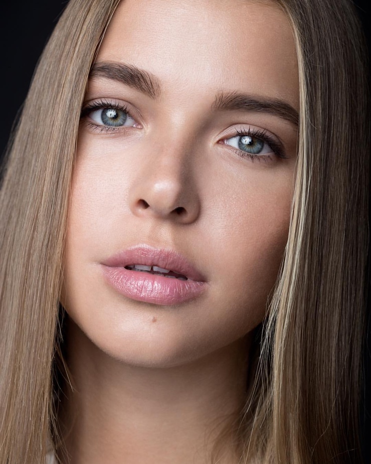 DARIA BARDOLA