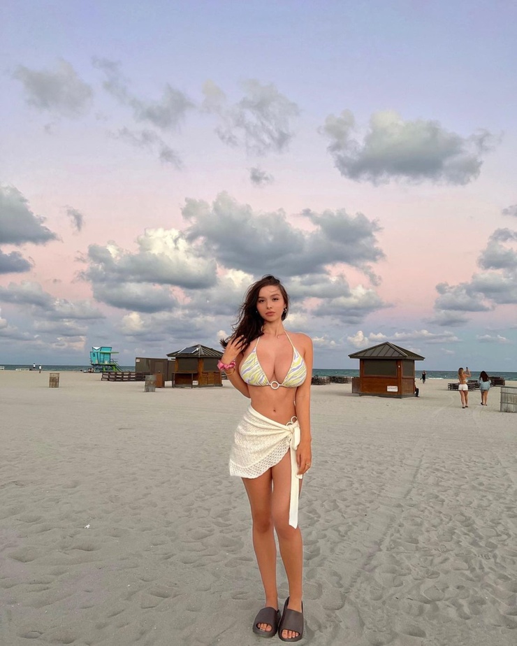 Sophie Mudd Sophie Mudd