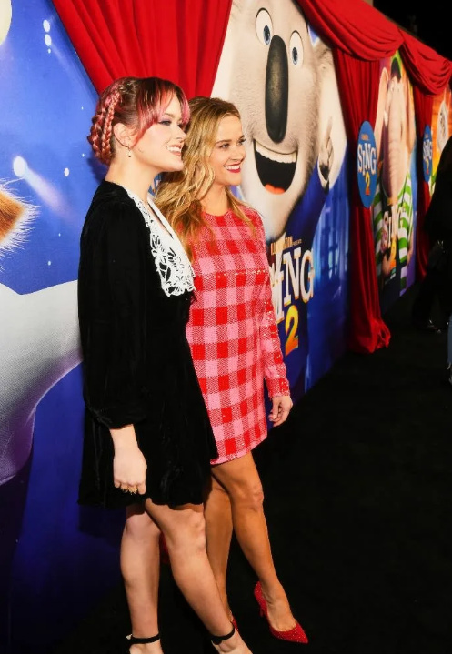 Ava Phillippe