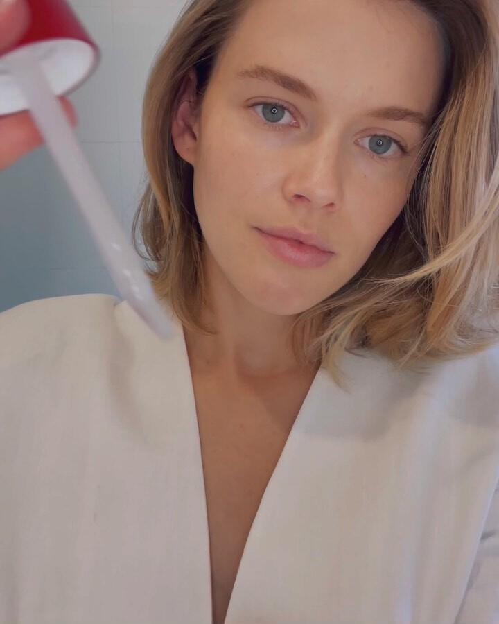 Victoria Lee Victoria Lee