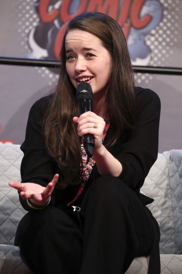 Anna Popplewell