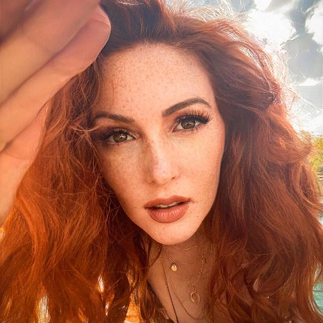 Nicole Simone