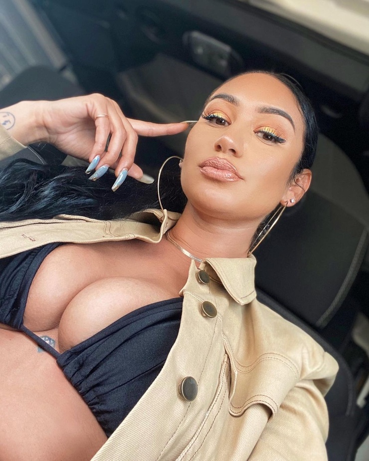 Maria Bella