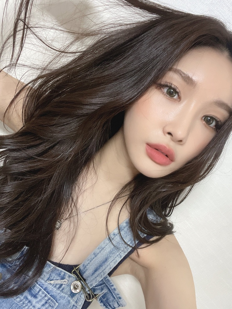 Chung-ha Kim Chung-ha Kim
