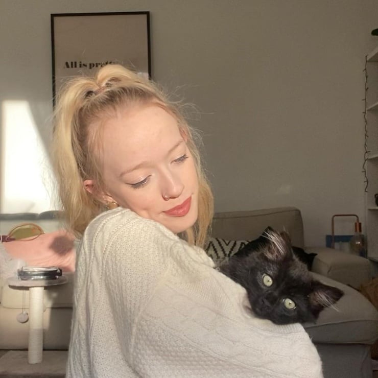 Amybeth McNulty