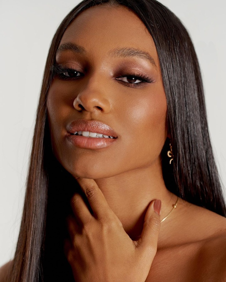 Picture of Joyce Oliveira