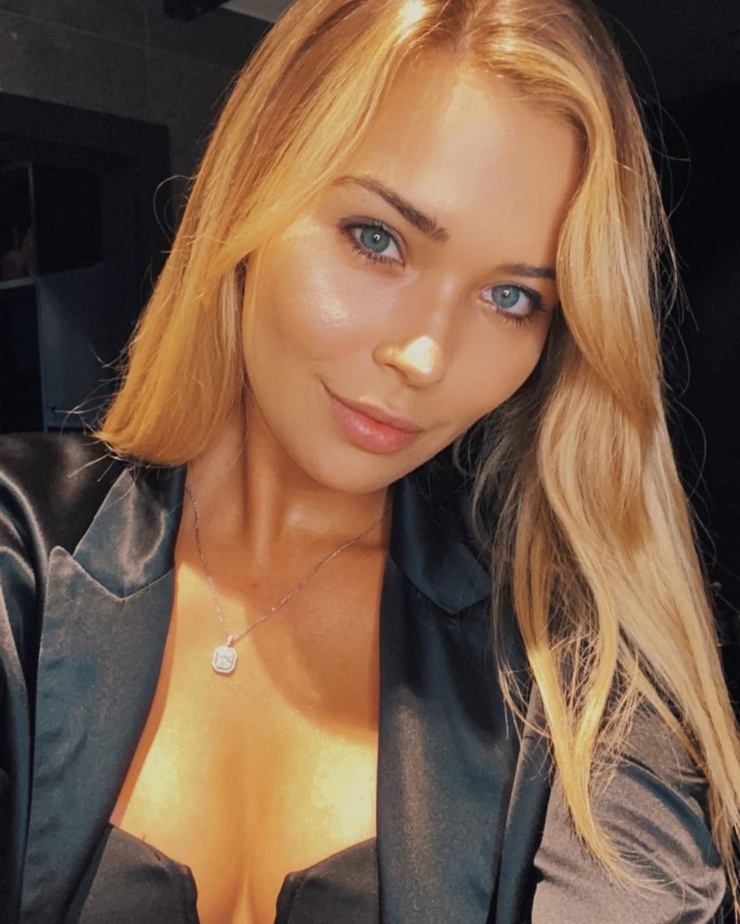 Sandra Kubicka Sandra Kubicka