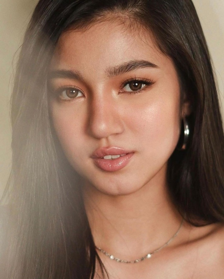Picture of Belle Mariano