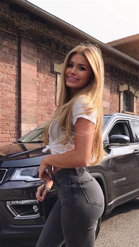Pamela Reif Pamela Reif