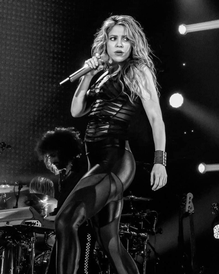 Shakira Shakira