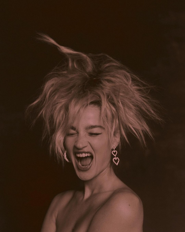 Adele Farine