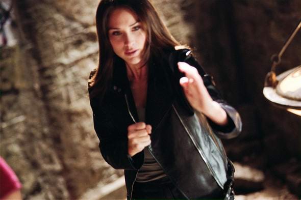 Claire Forlani as 