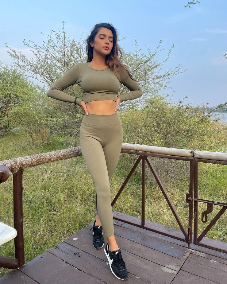 Ruhi Singh Ruhi Singh