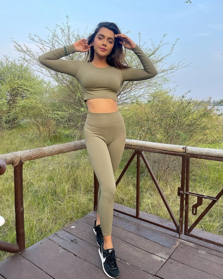 Ruhi Singh Ruhi Singh