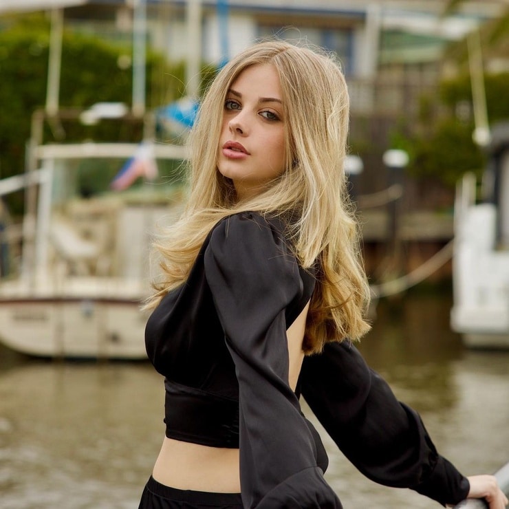 India Woollard India Woollard