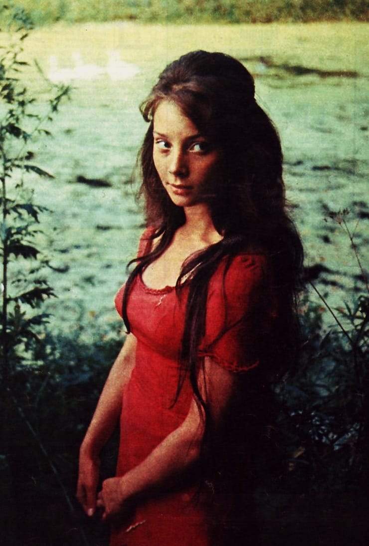 https://iv1.lisimg.com/image/2459908/740full-galina-belyayeva.jpg