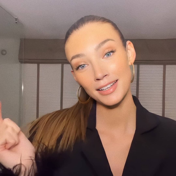 Lorena RAE Lorena RAE