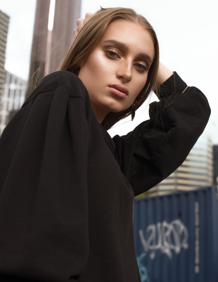 Olivia Williams model