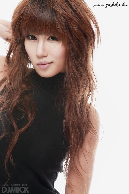 Song Jina.