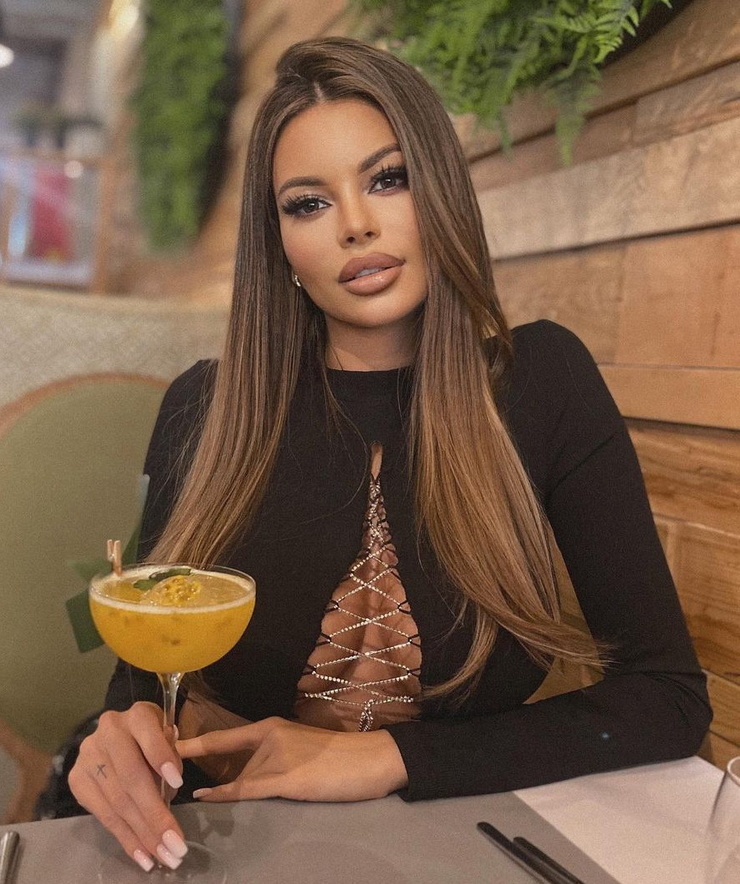 Justyna Gradek Justyna Gradek