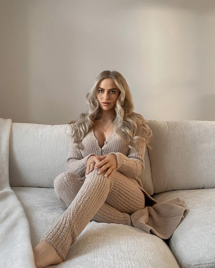 ANNA NYSTRÖM ANNA NYSTRÖM