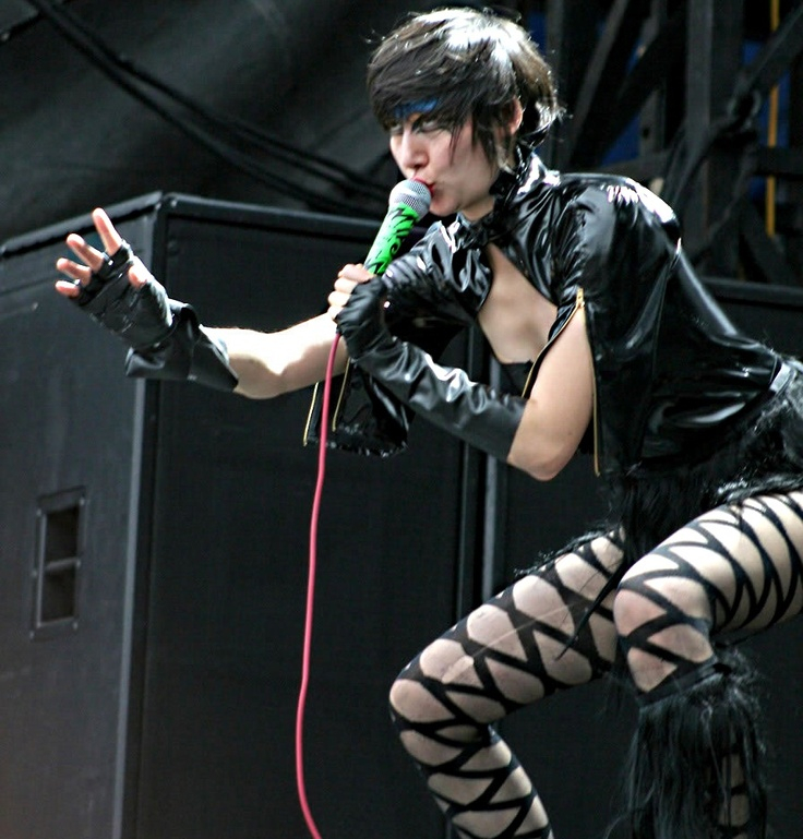 Karen O Karen O