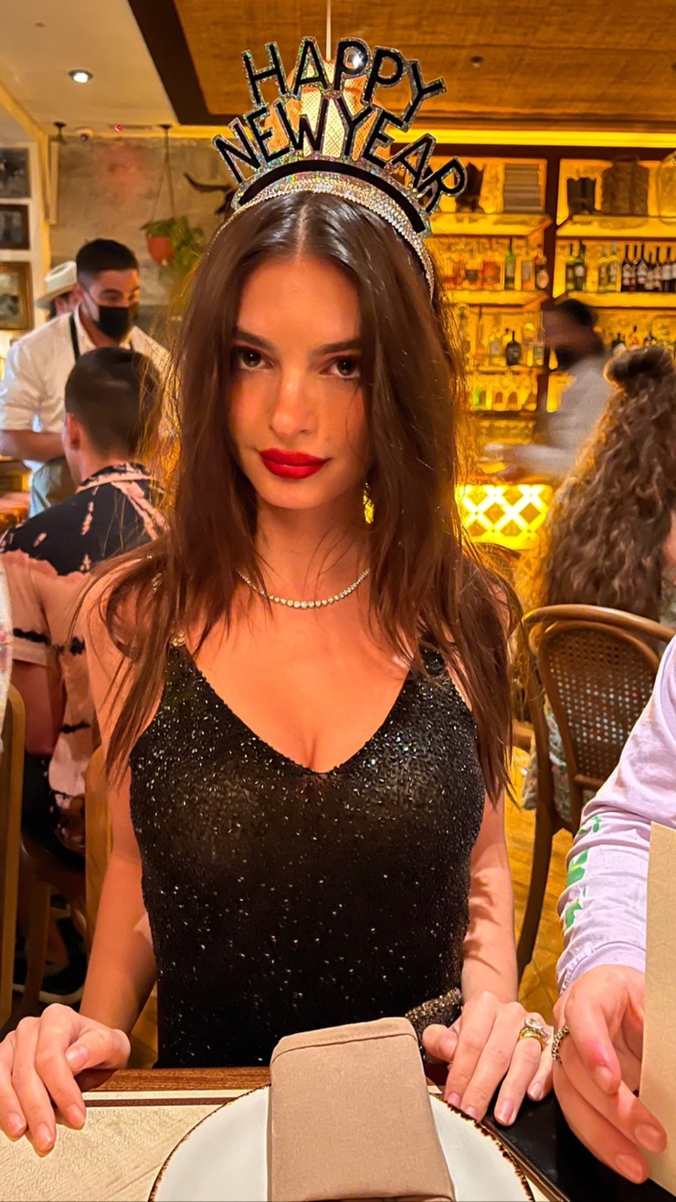 Emily Ratajkowski