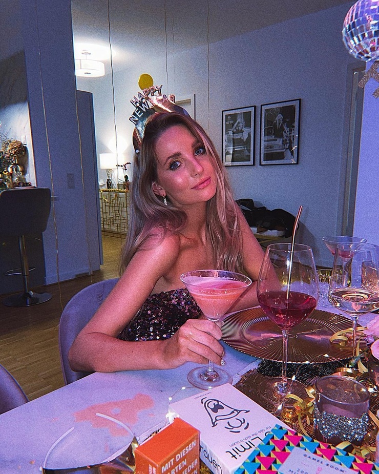 Anna Hiltrop Anna Hiltrop