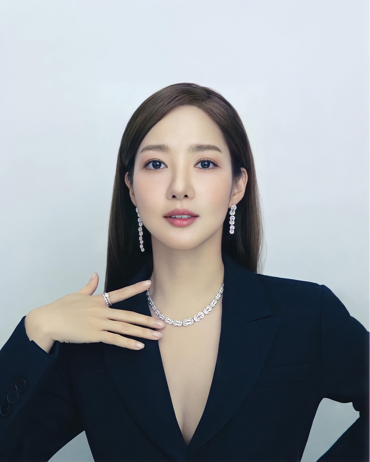 Min-Young Park Min-Young Park