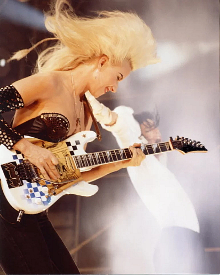 Jennifer Batten Jennifer Batten