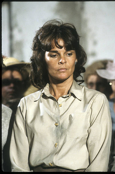 Ali MacGraw Ali MacGraw