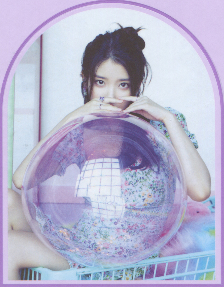 IU