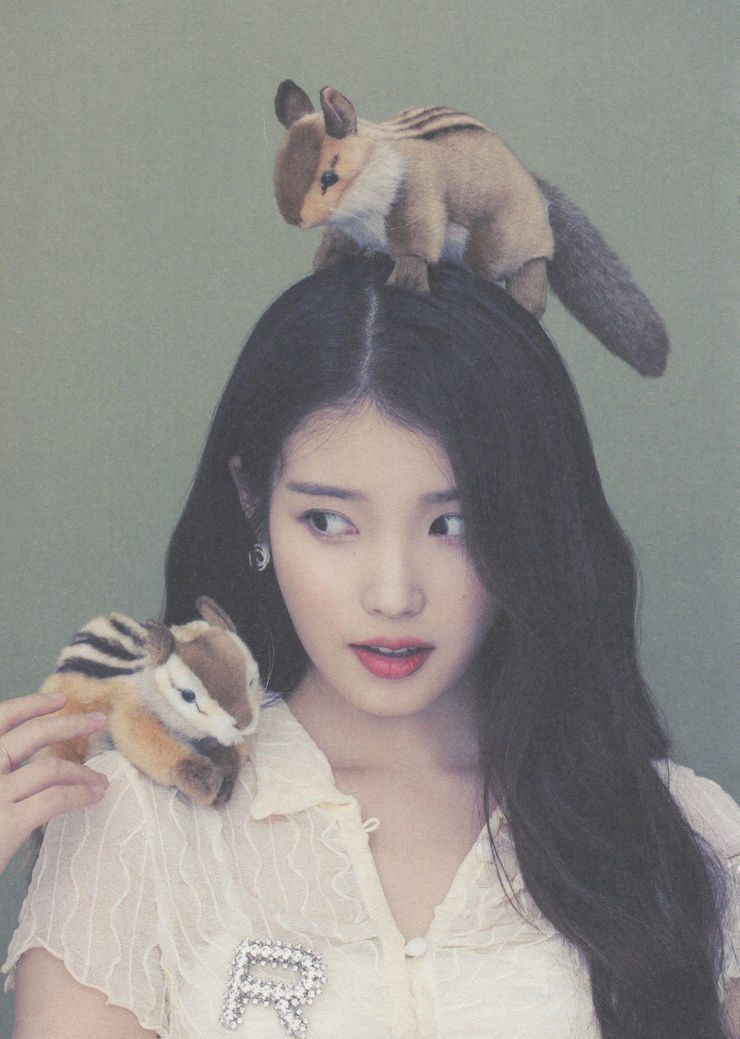 IU