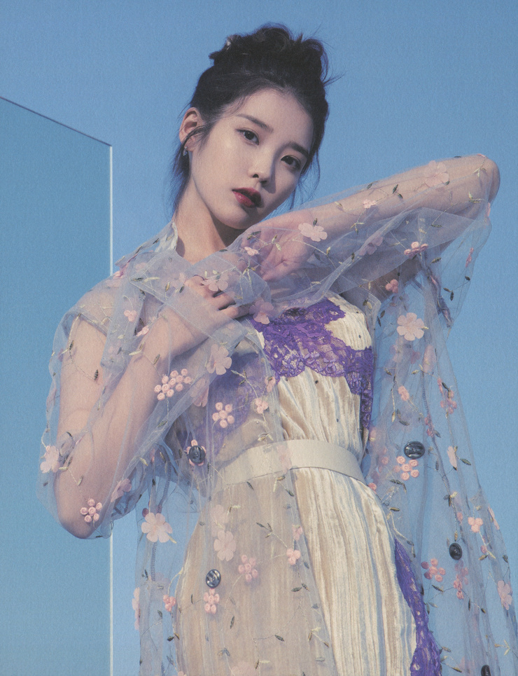 IU