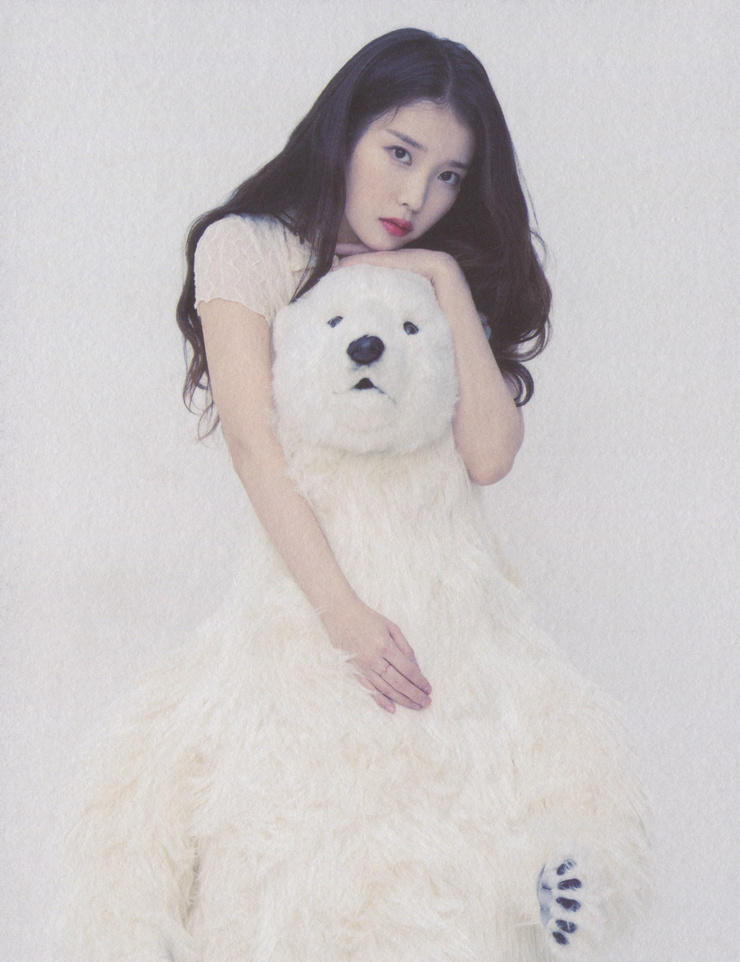 IU