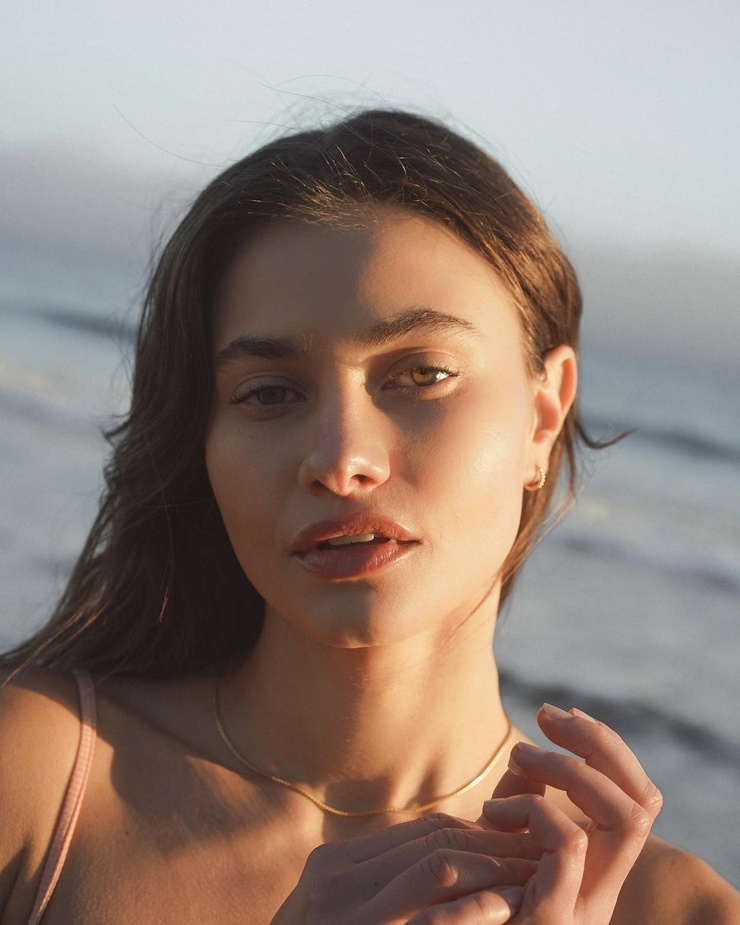 Yara Khmidan Yara Khmidan