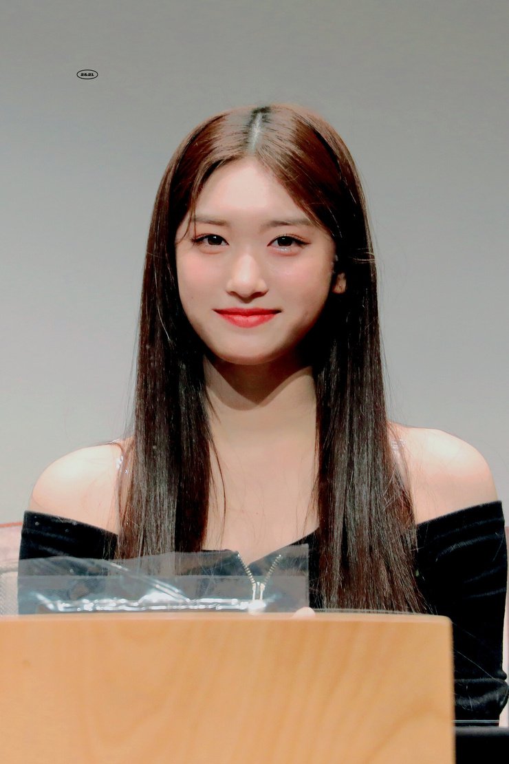 Hyun-seo Lee Hyun-seo Lee