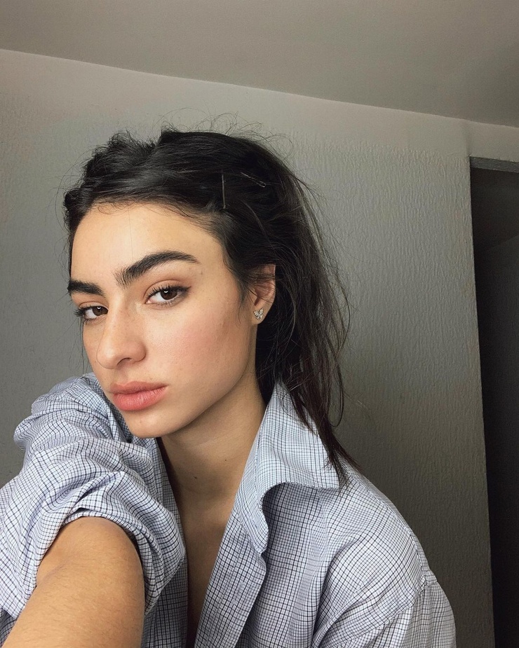 Valentina Buzzurro