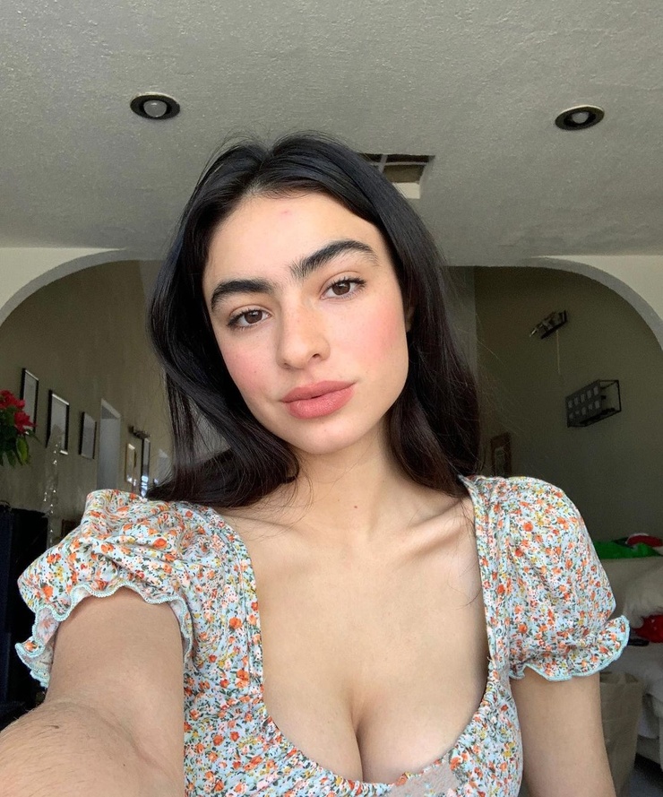 Valentina Buzzurro