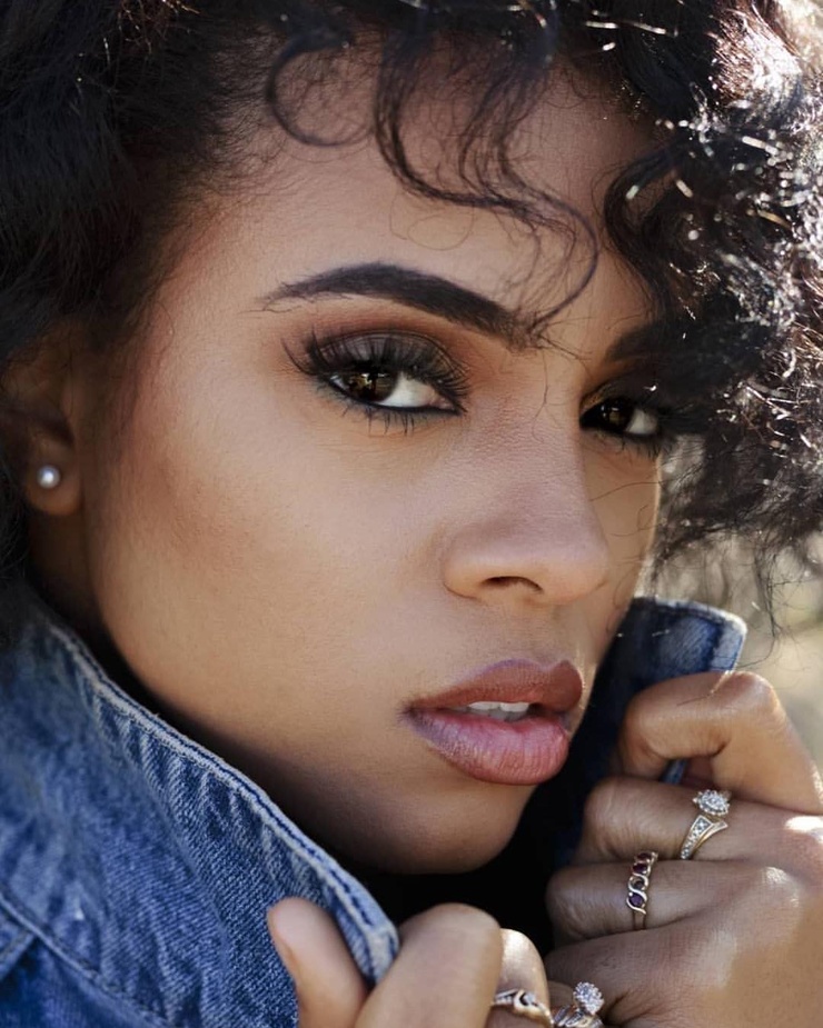 Picture of Efrangeliz Medina