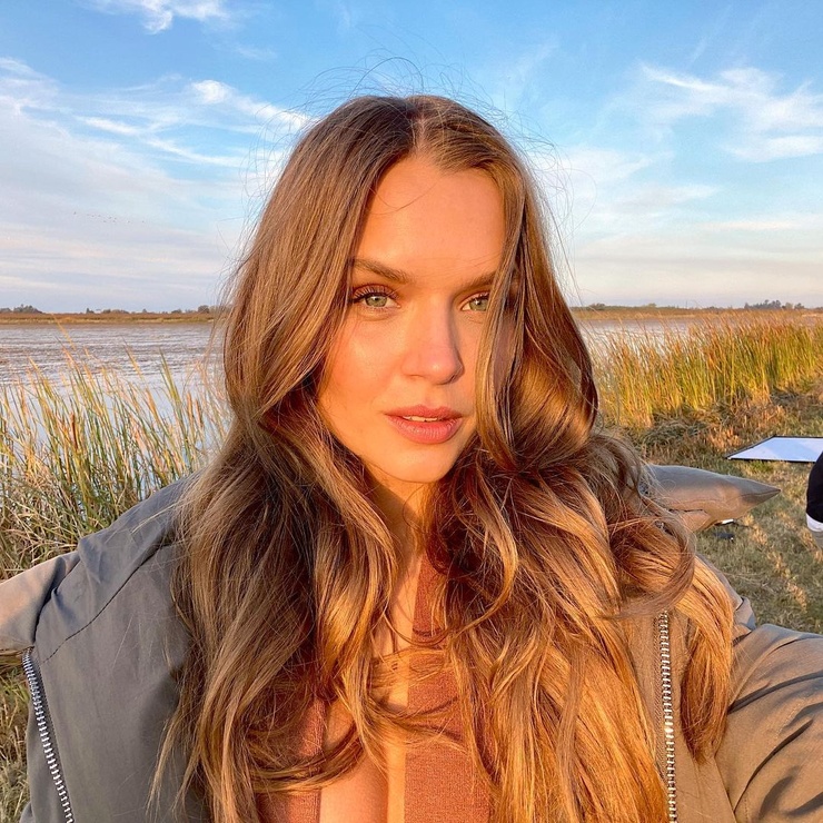 Josephine Skriver