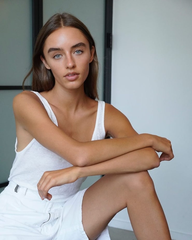 Sydney Walker (model)