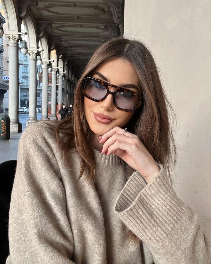 Alessandra Ventura